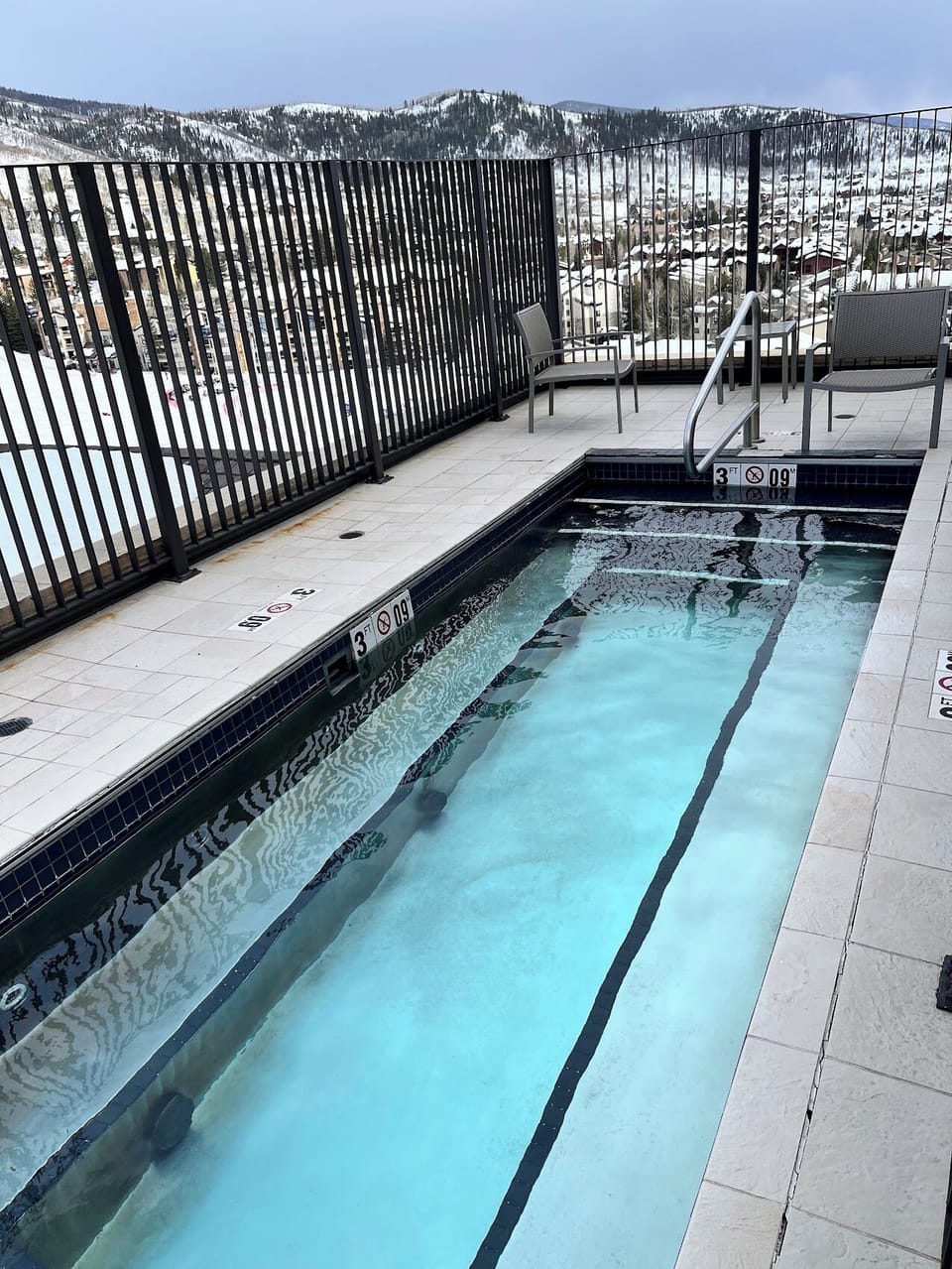 Hot tub dedicated to Morningside Villas
