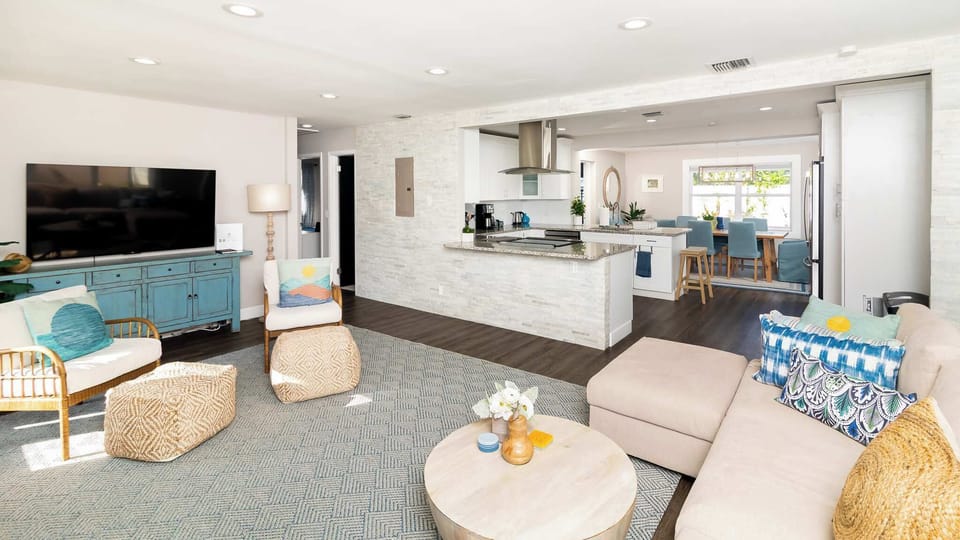 Living area with plenty of seating space
