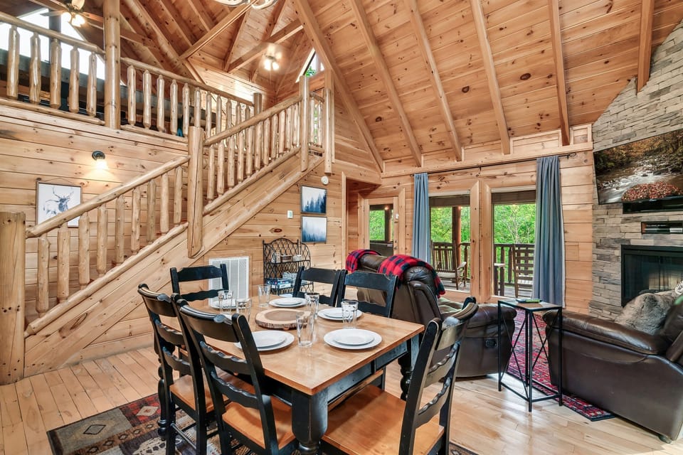 From big family dinners to late-night card games, this dining table is ready for it all.