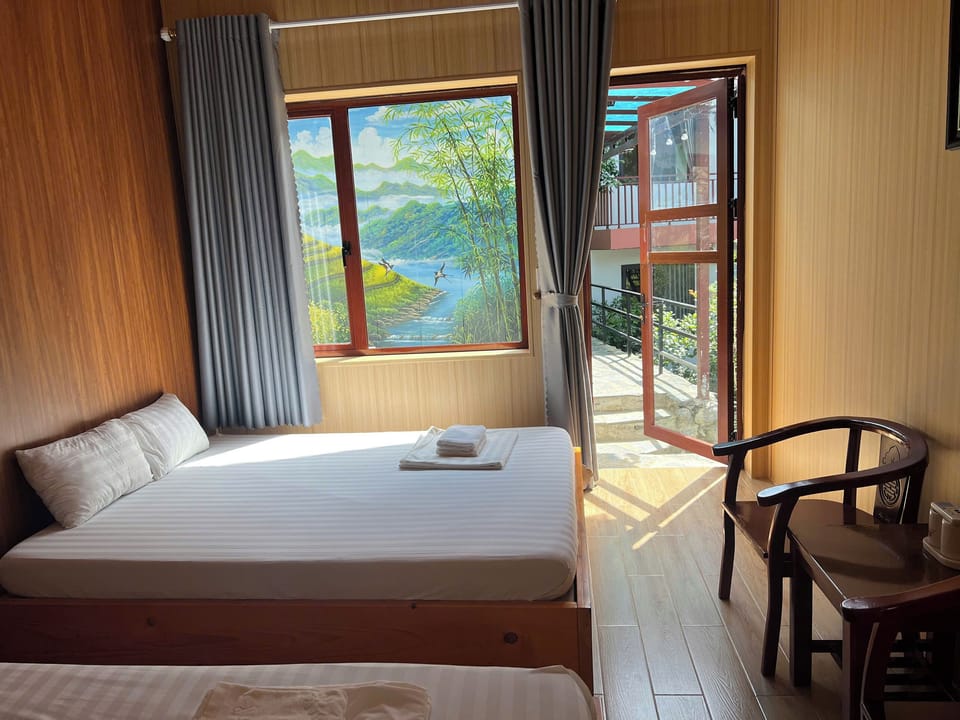 Premium bedding, desk, laptop workspace, WiFi (free)
