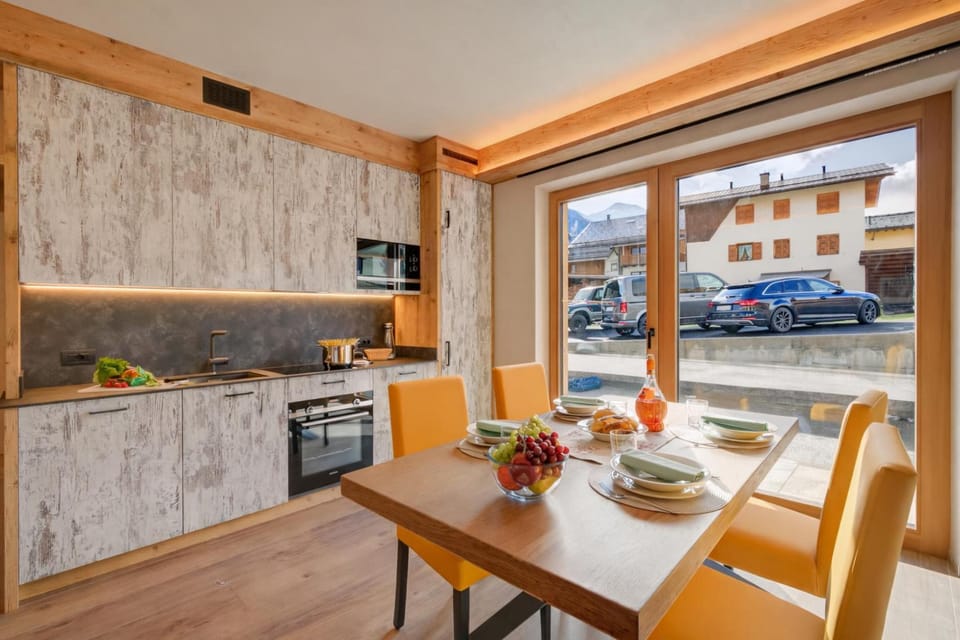 Kitchen and dining area