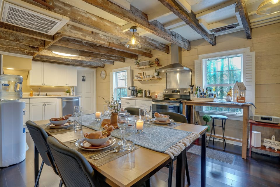 Kitchen | Free WiFi (High Speed) | Central A/C & Heating