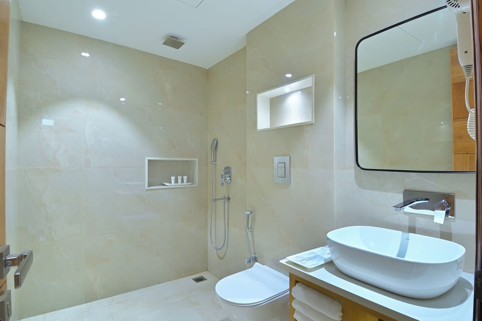 Luxury Double or Twin Room | Bathroom | Free toiletries, hair dryer, slippers, bidet