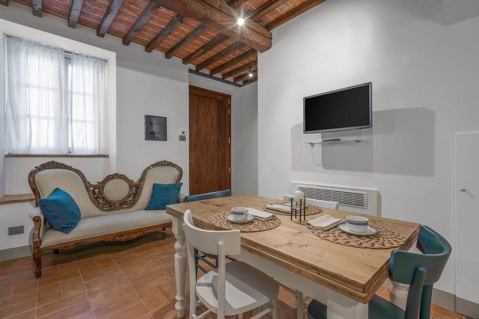 Autumn, Living Room, Spring, Summer