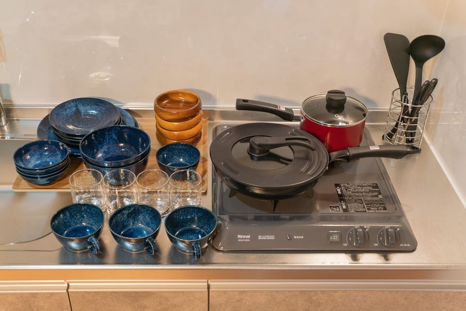 Comfort Condo, Balcony | Private kitchen | Fridge, microwave, stovetop, electric kettle