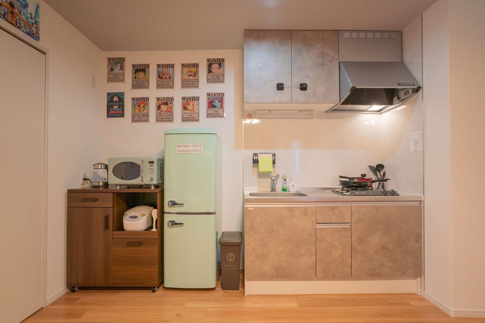 Comfort Condo, Balcony | Private kitchen | Fridge, microwave, stovetop, electric kettle