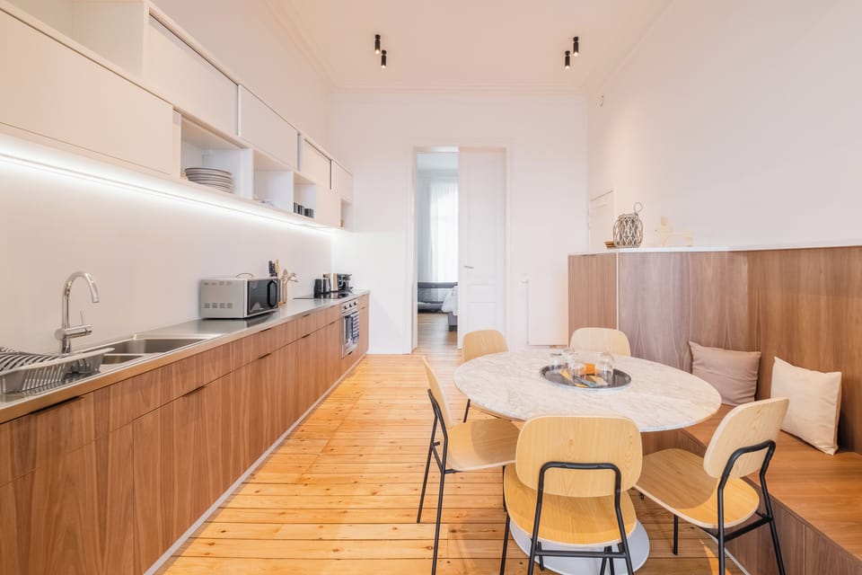 Apartment, 1 Bedroom, Balcony, Garden View | Interior