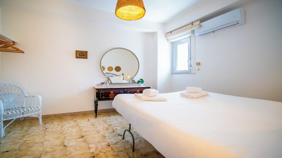 Apartment, Balcony, Sea View | 2 bedrooms, WiFi (free), individually furnished