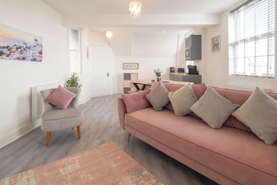 The Crow's Nest, Ramsgate - Host & Stay