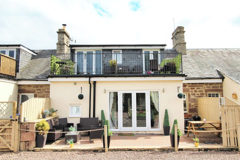 3 Bedroom 2 Bathroom Cottage Norham Berwick-upon-tweed -log Fire - Dog Friendly House in England