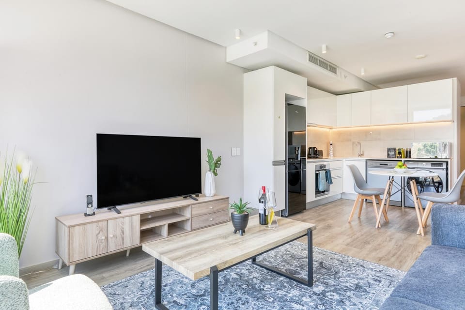 1212 Signal Hill Apartment 6