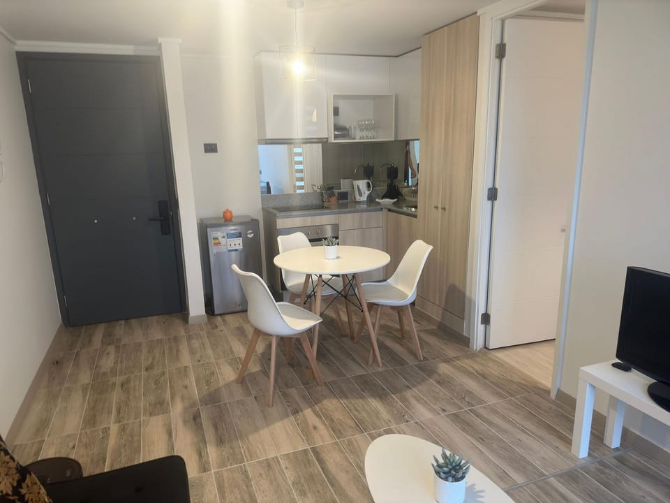 Apartment | Dining