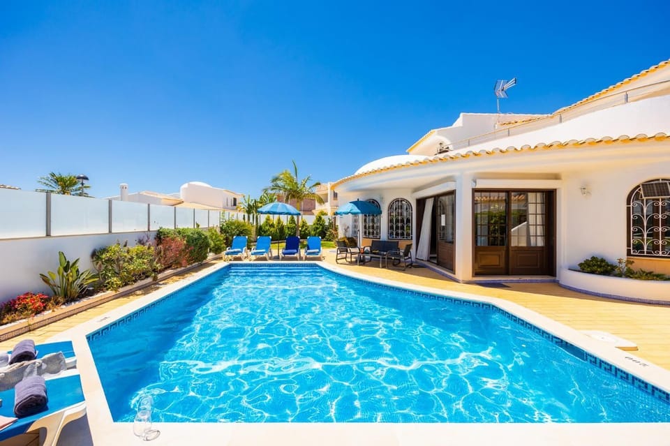 Beautiful villa with private pool and terrace