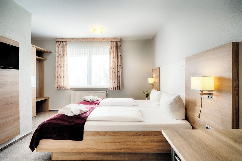 Double Room | Desk, free WiFi