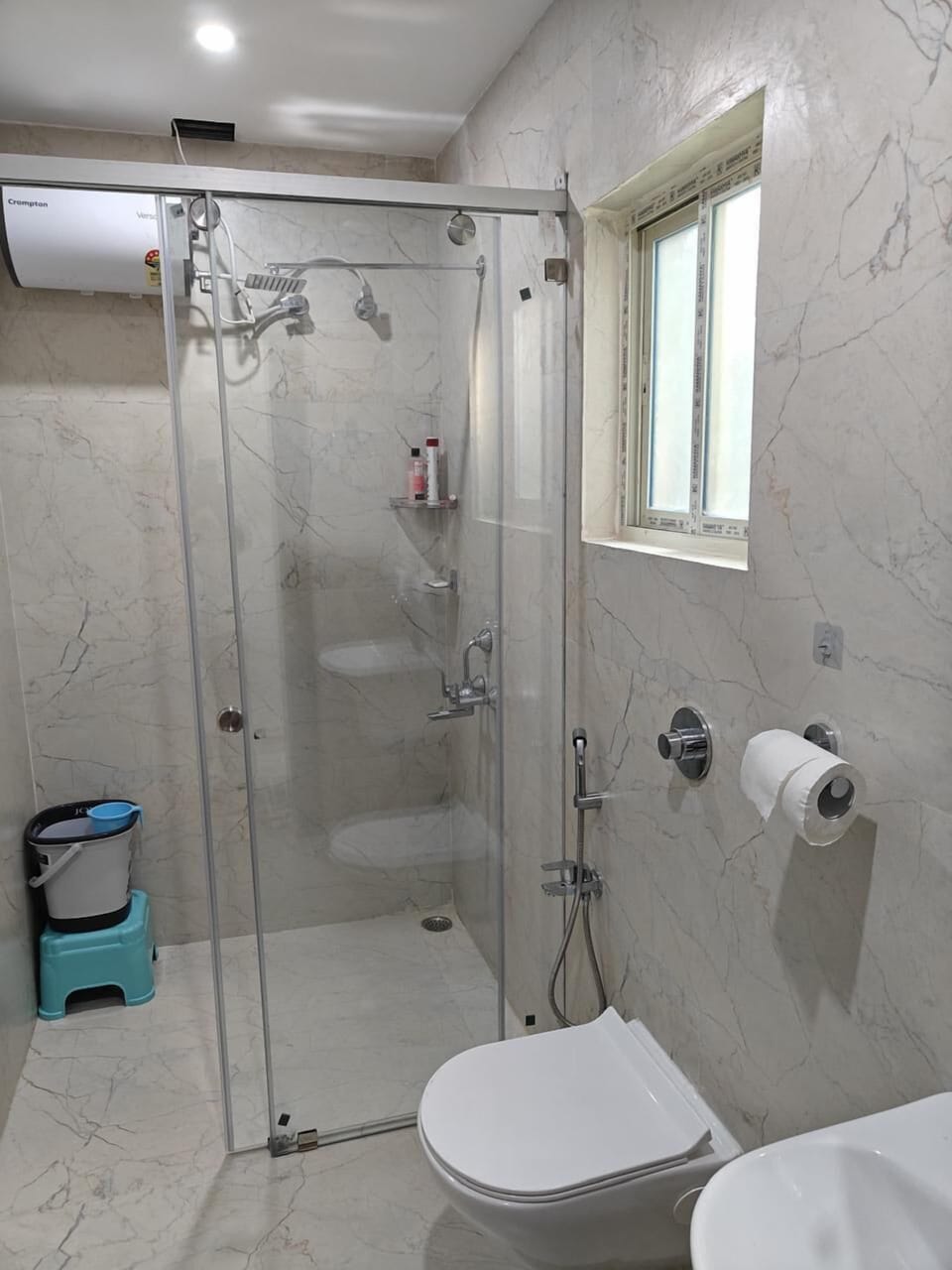 Deluxe Room, Garden View | Bathroom | Shower, free toiletries, hair dryer (on request), slippers