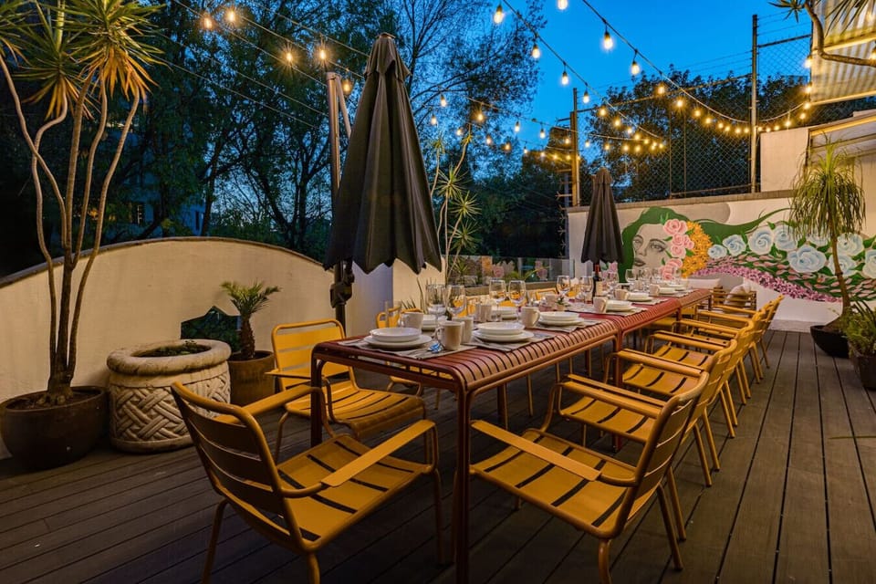 Outdoor dining