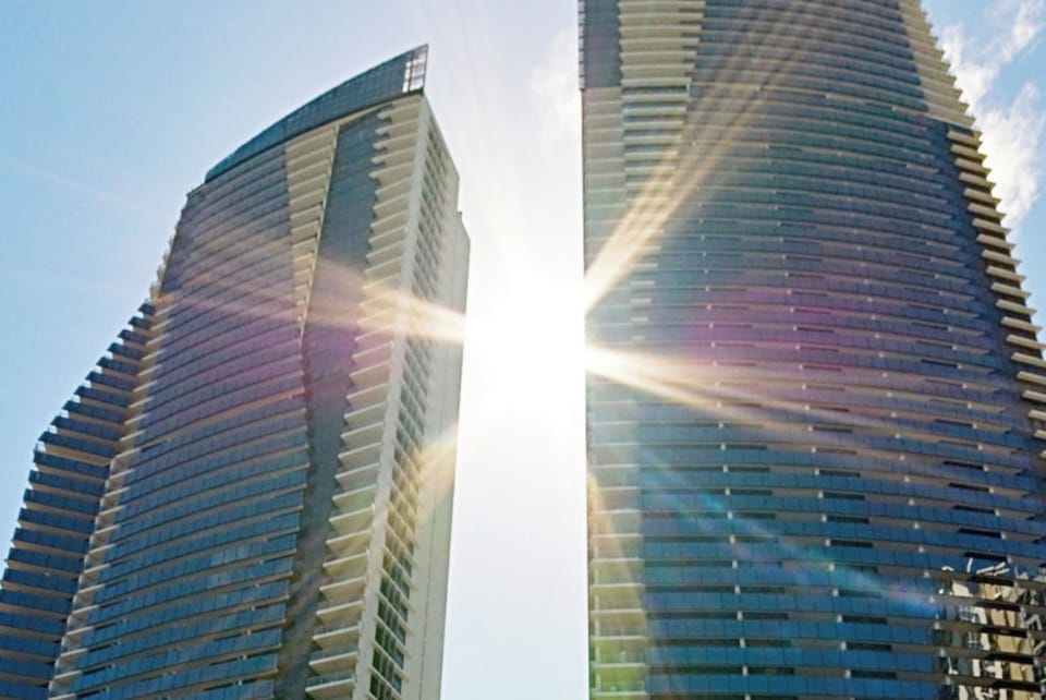 Apartment tower 