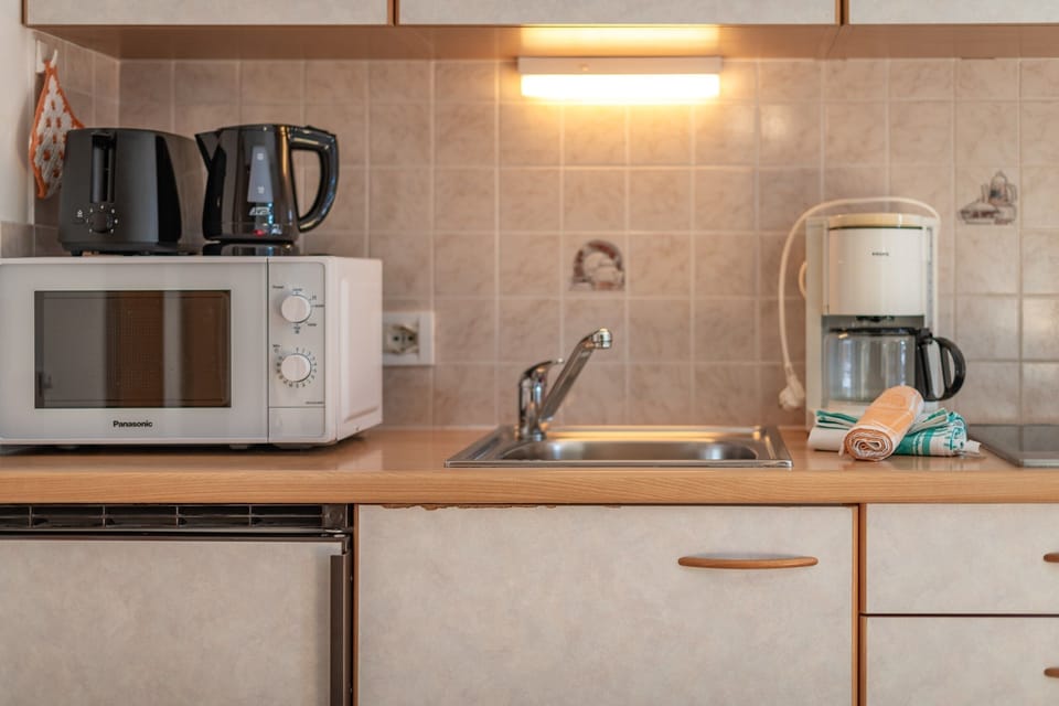 Kitchenette with everything you need