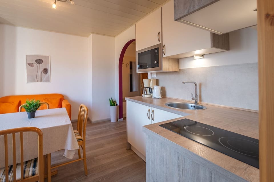 Kitchenette with everything you need