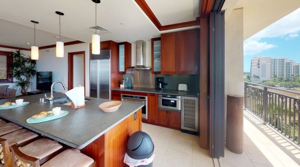 Fully stocked kitchen - BT 701