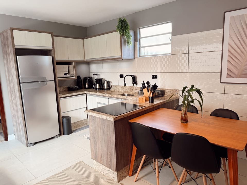 Family Studio Suite | Private kitchen
