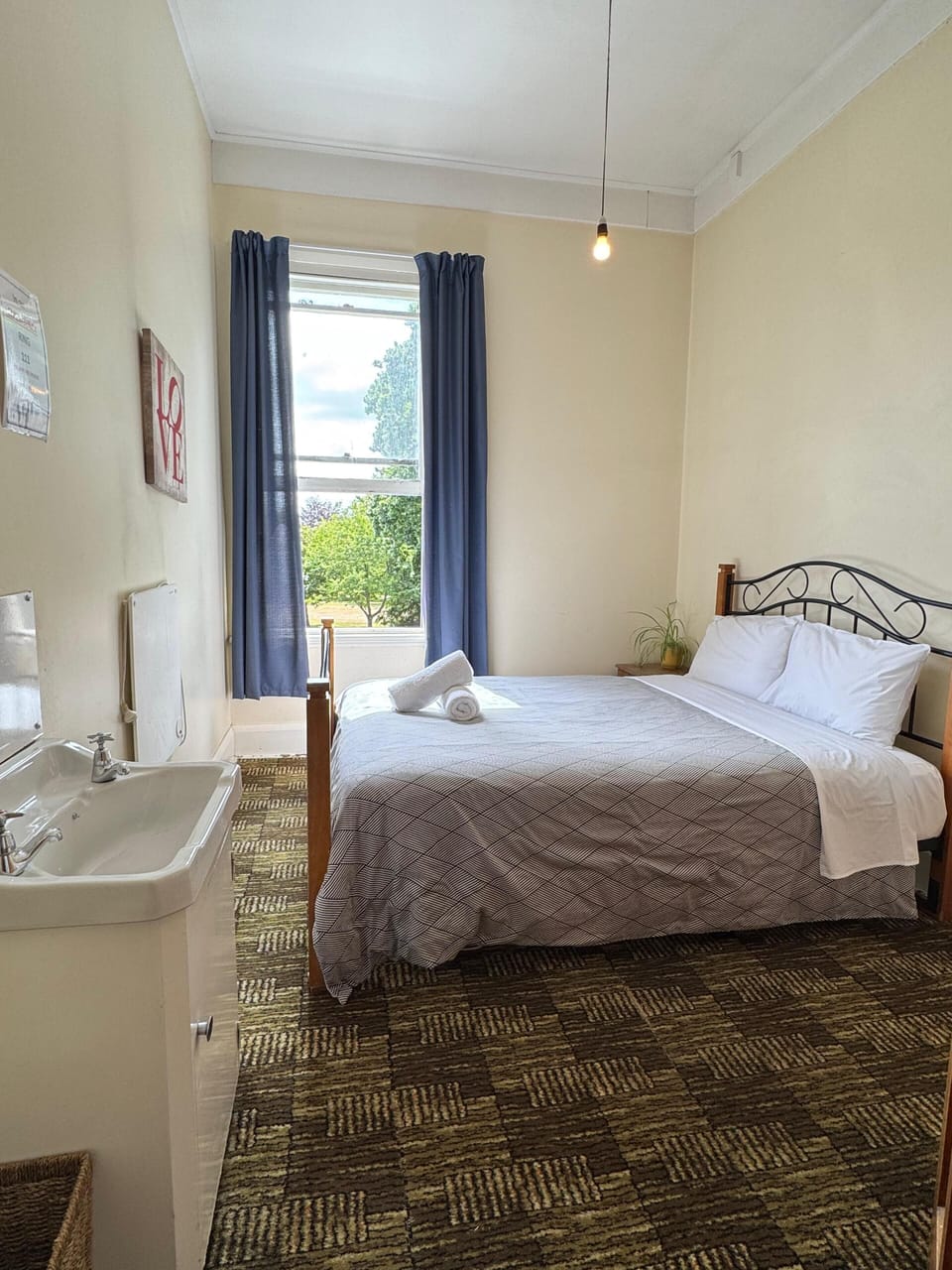 Double Room | WiFi (free)