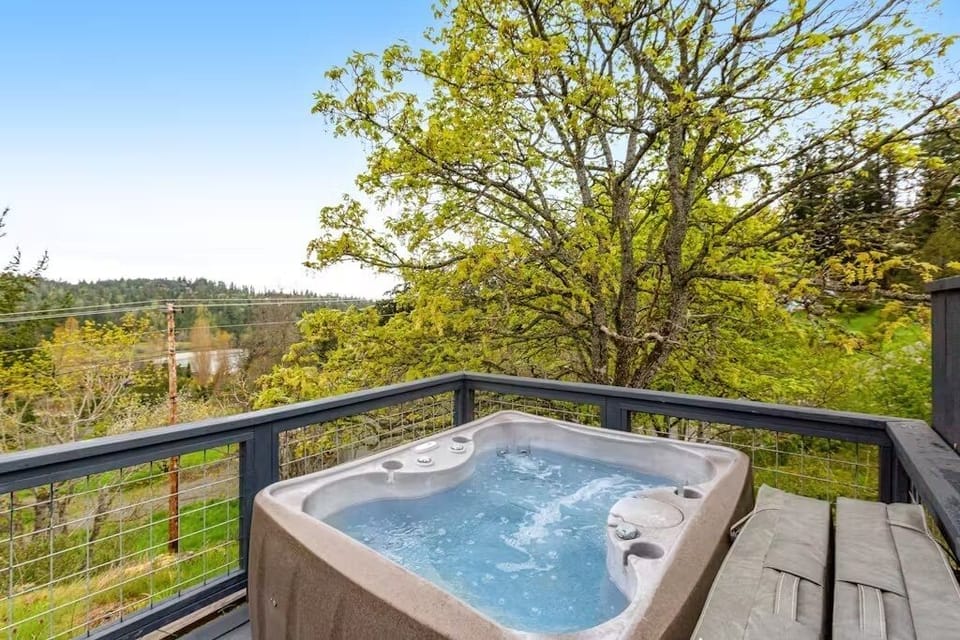 Sunset20Hot20Tub