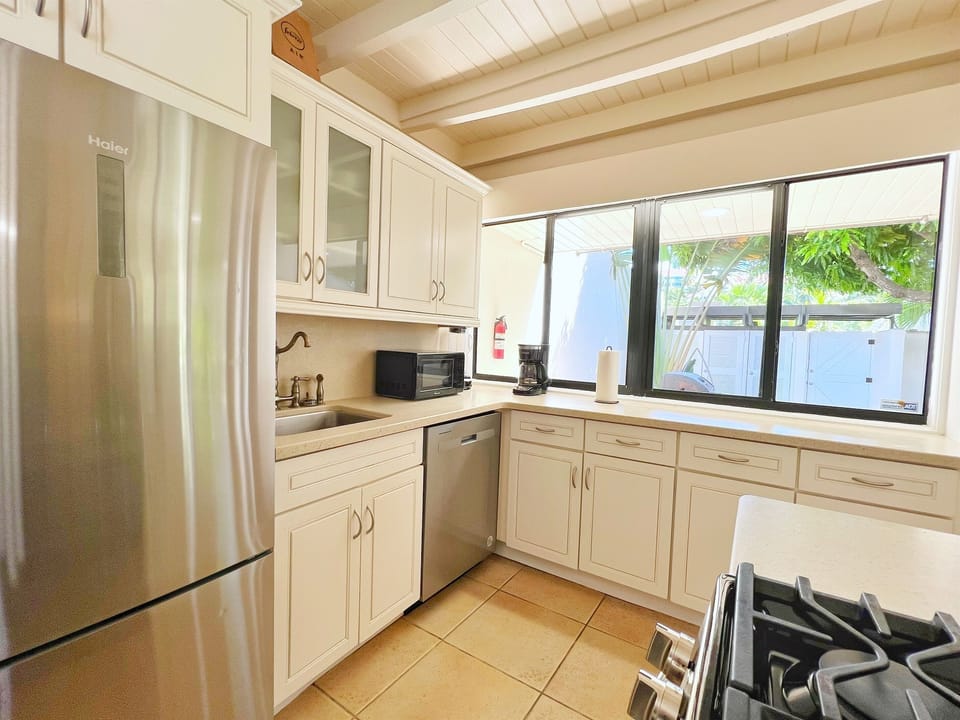 A fully equipped kitchen with everything you need to whip up a delicious meal.