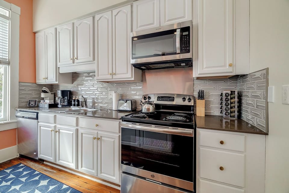 Kitchen Unit B