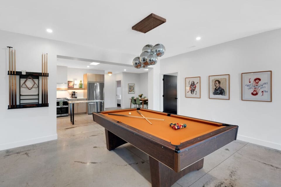 Game room