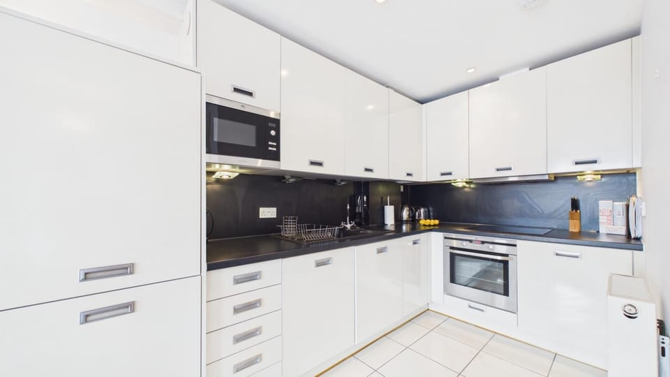 13 Rhodewood House - 2 Bedroom Apartment - Saundersfoot (28779)