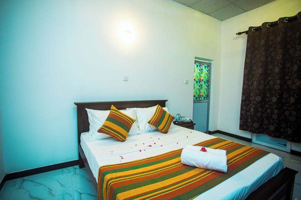 Deluxe Double Room, Non Smoking | Desk, laptop workspace, soundproofing, free WiFi