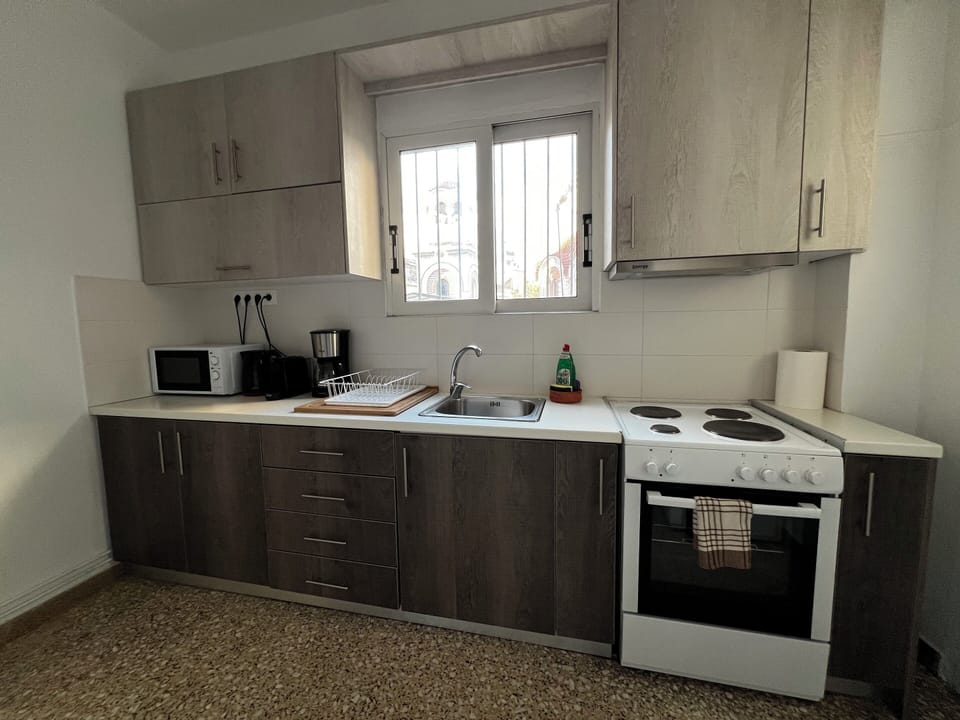 Apartment, City View | Private kitchen | Espresso maker, coffee/tea maker, electric kettle