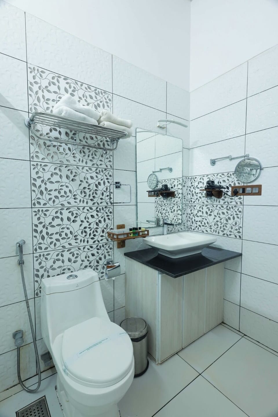 Deluxe Room | Bathroom