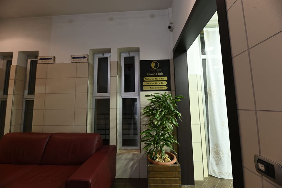 Free daily self-serve breakfast