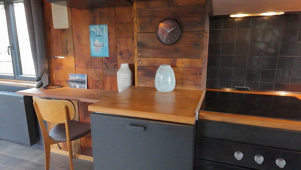 1DC255F7 816E 4786 8B4D 91EDCA319A17