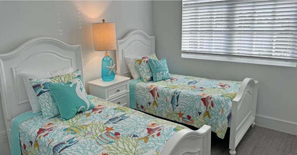 Twin Bedroom