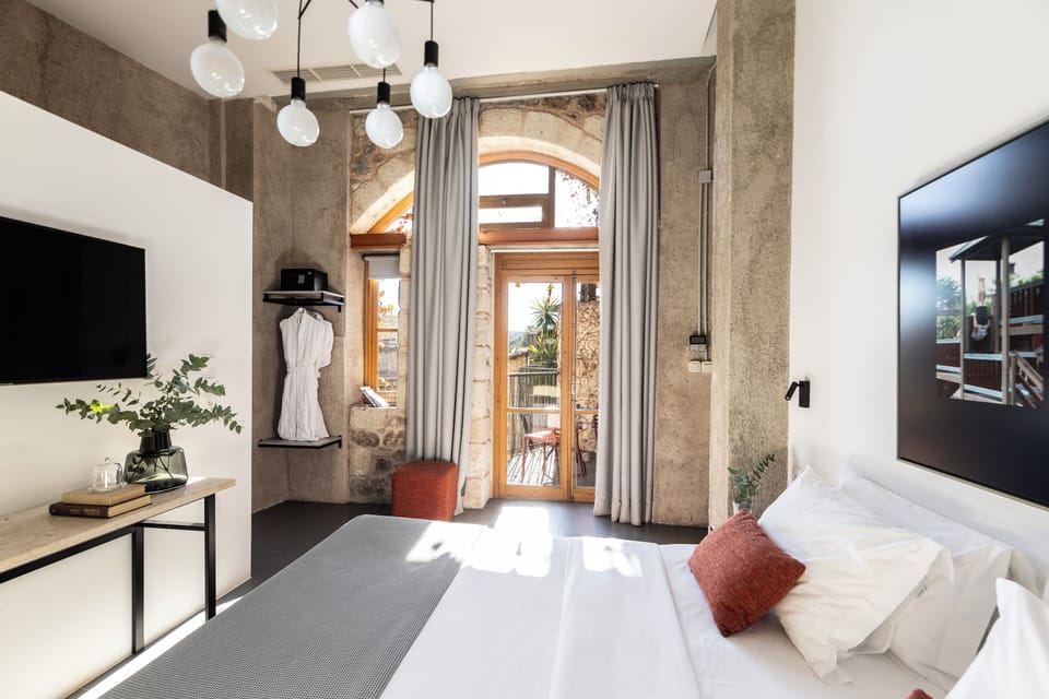 The Acropolis View with Balcony | 1 bedroom, desk, soundproofing, free WiFi