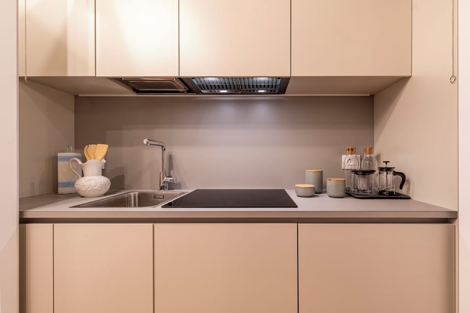 Apartment | Private kitchen | Electric kettle, toaster