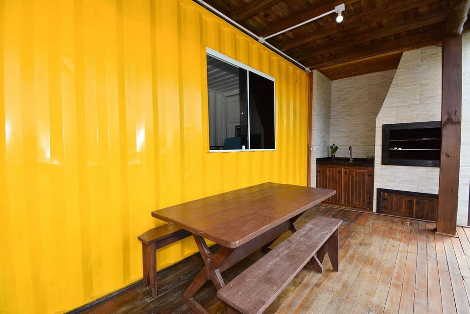 BBQ facilities,Balcony / Terrace
