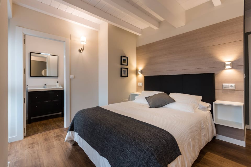 7 bedrooms, soundproofing