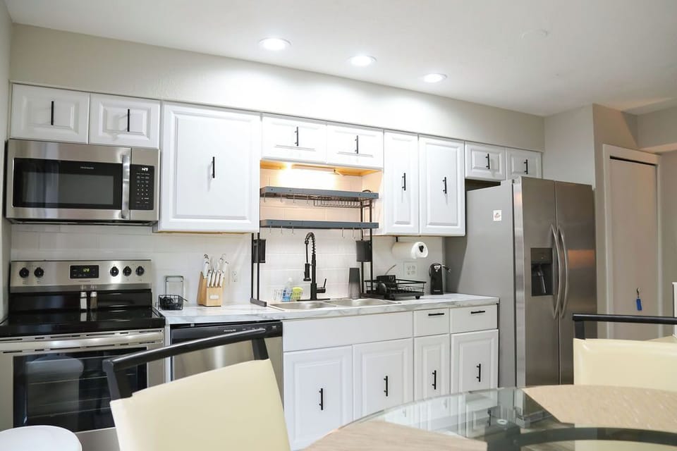 Fully equipped kitchen