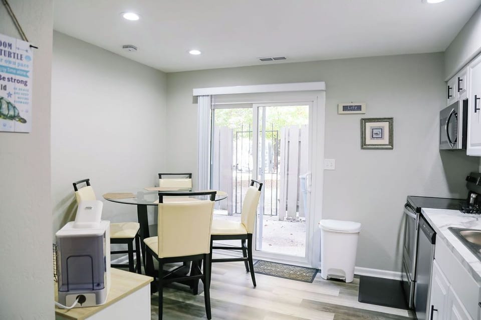 Breakfast nook in kitchen
