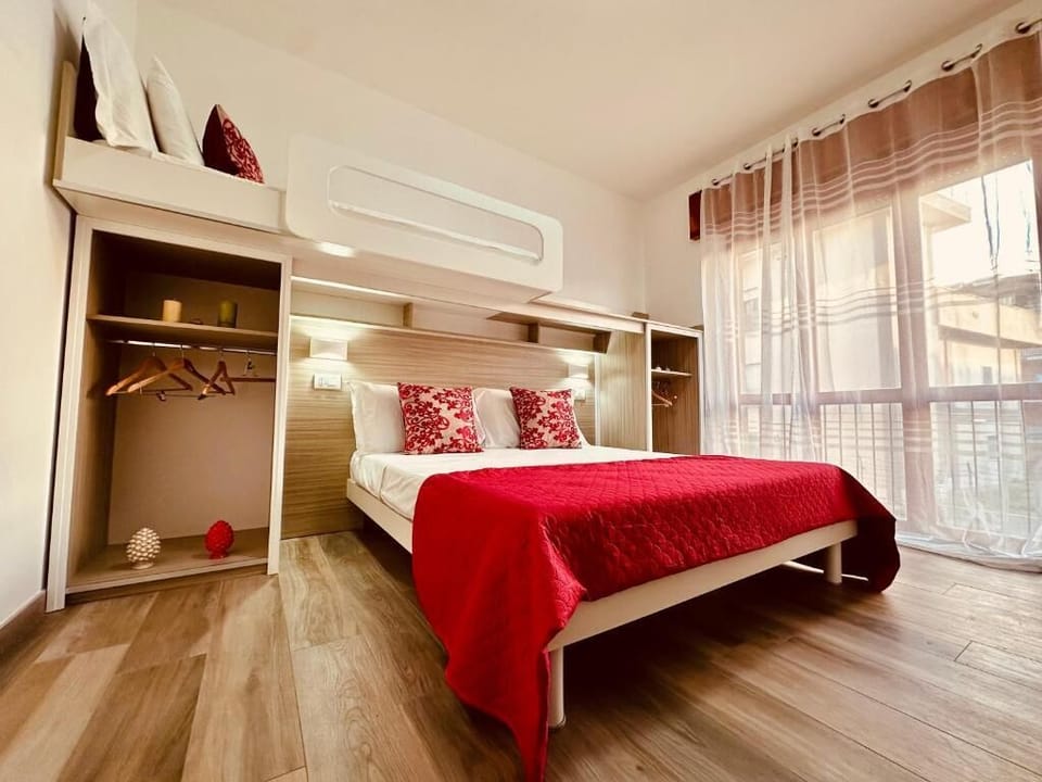 Triple Room | Premium bedding, memory foam beds, desk, soundproofing