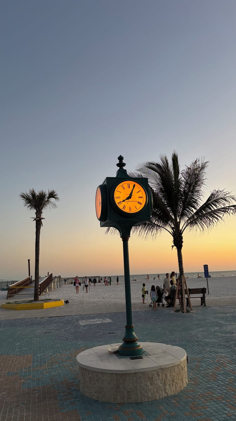 Central Square -Fort Myers Beach 