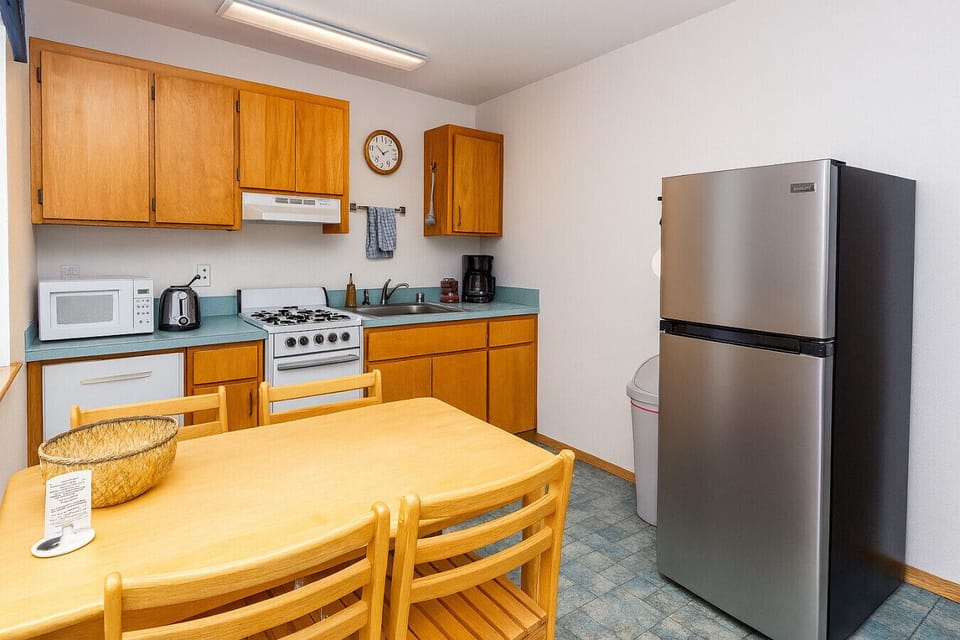 Kitchen and dining area