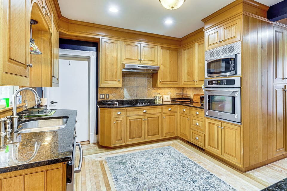 Kitchen | 1st Floor