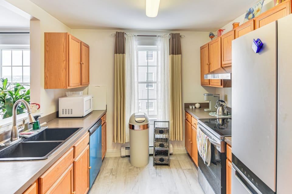 Kitchen | Single-Story Unit | 1st-Floor Condo