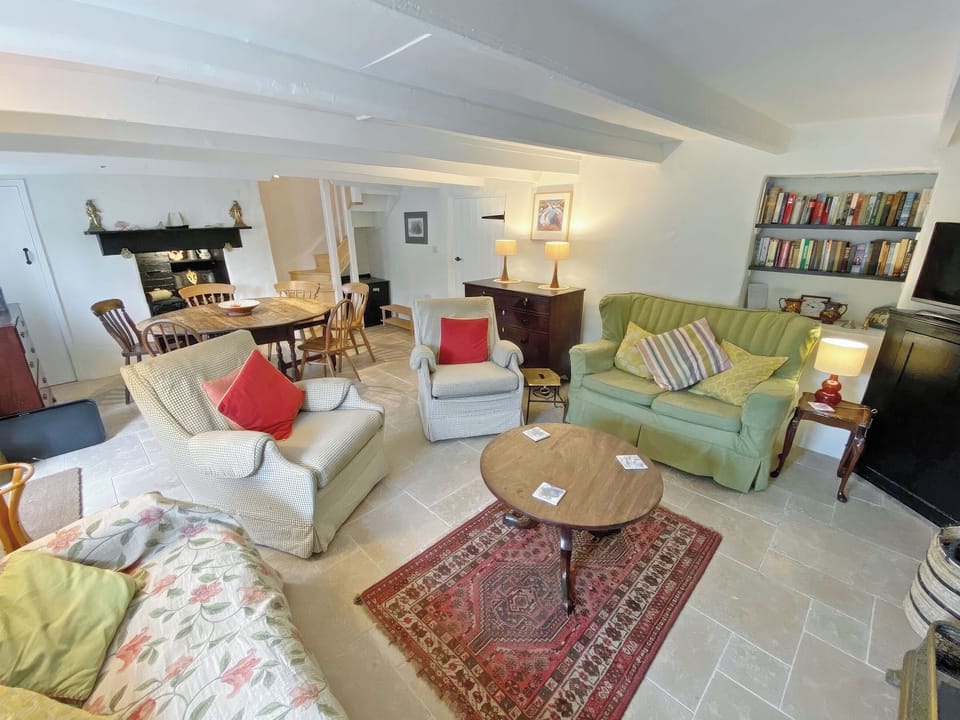 Living area | The Bears Cave, Lower Town