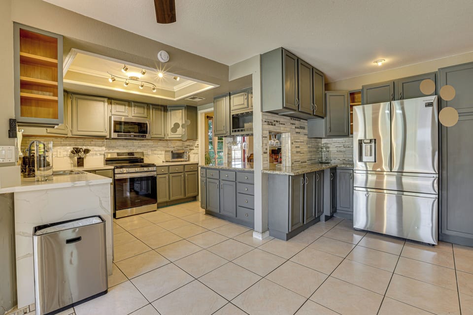 Kitchen | Dishwasher | Drip Coffee Maker | 1st Floor